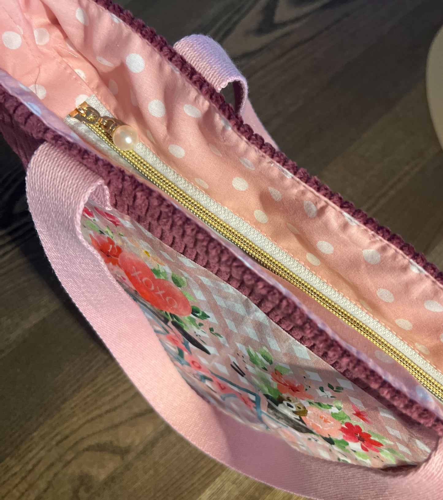 👜 Håndsydd veske i burgunder kordfløyel