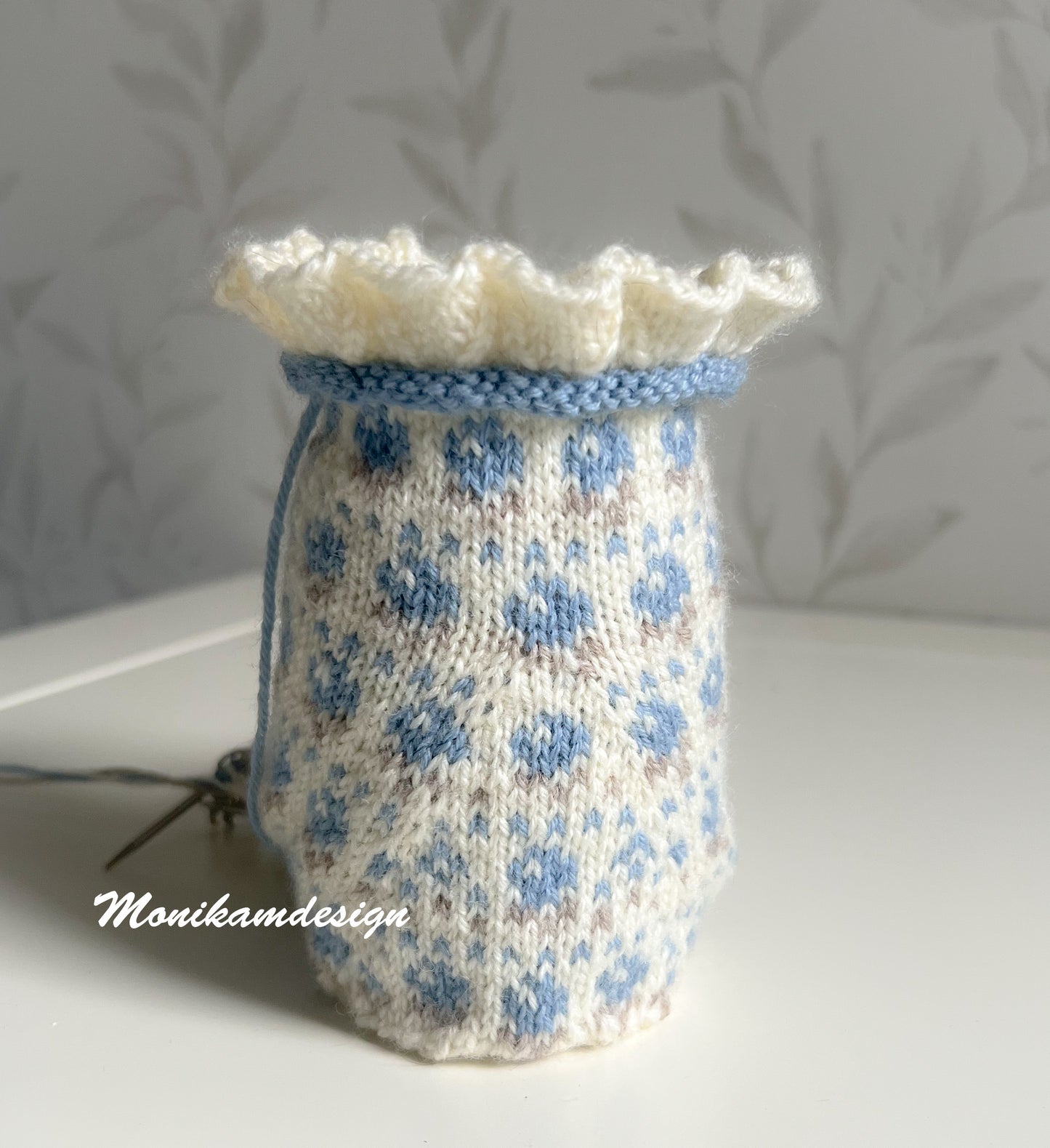 Fiol Socks Knitting Pattern