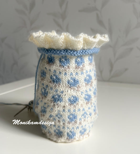 Fiol Socks Knitting Pattern