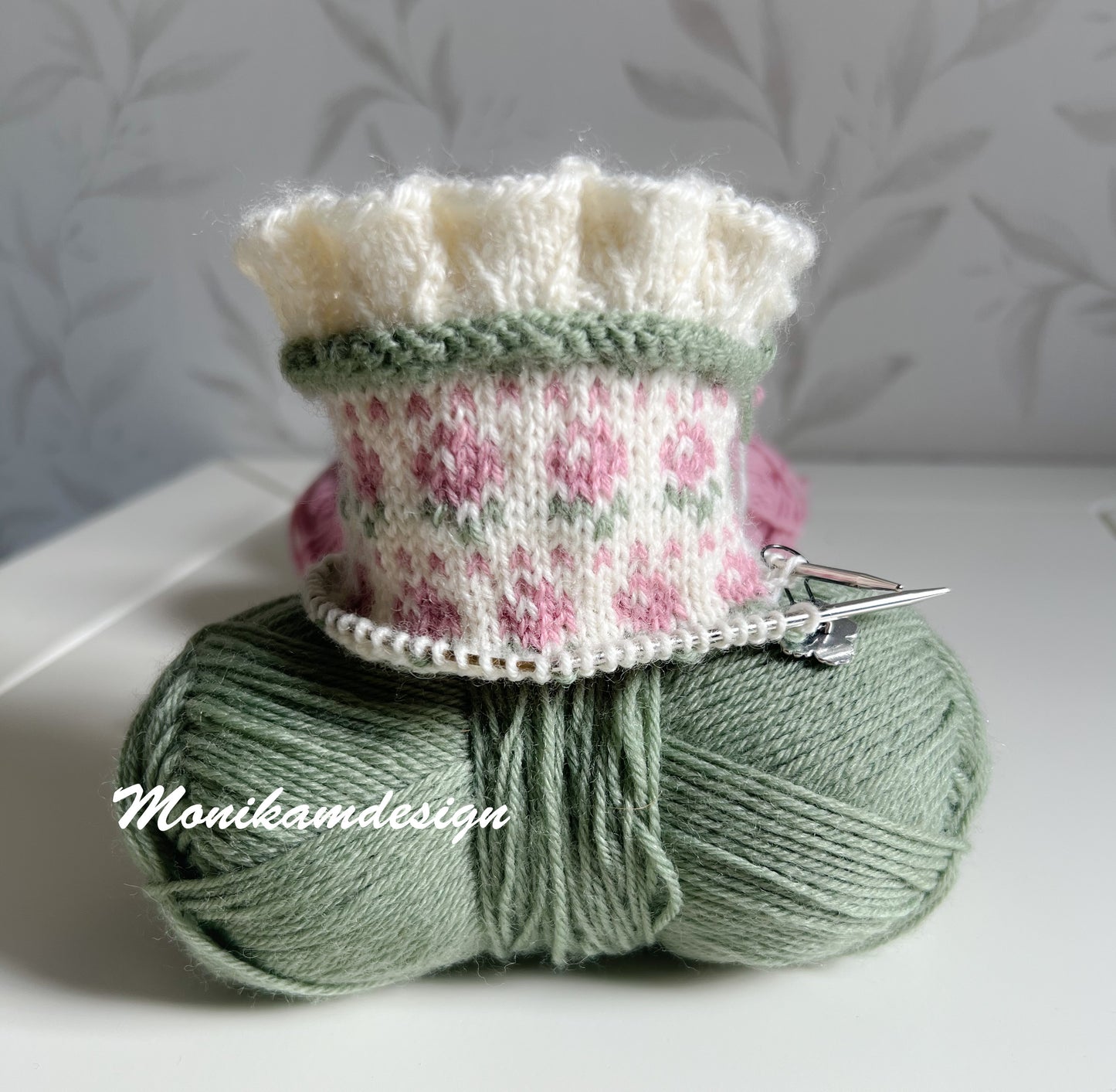 Fiol Socks Knitting Pattern