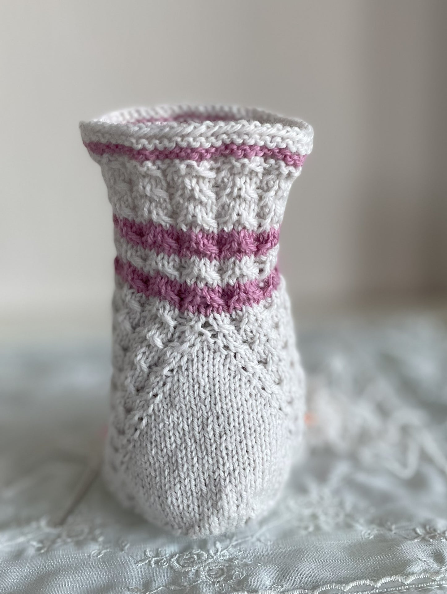 🌸 Orkidesokken – elegant og unik som blomsten selv Størrelse: 37–42