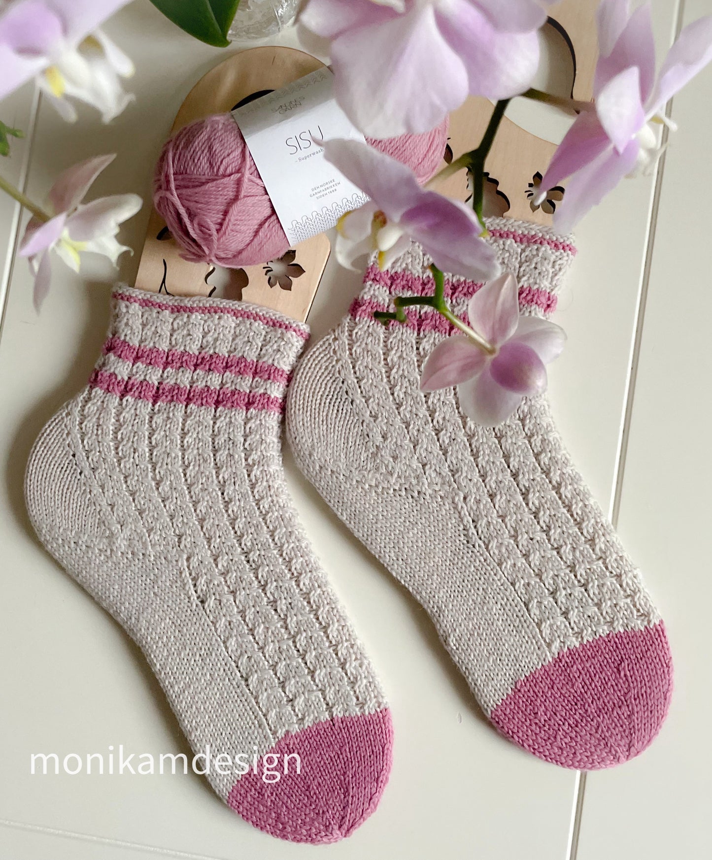 🌸 Orkidesokken – elegant og unik som blomsten selv Størrelse: 37–42