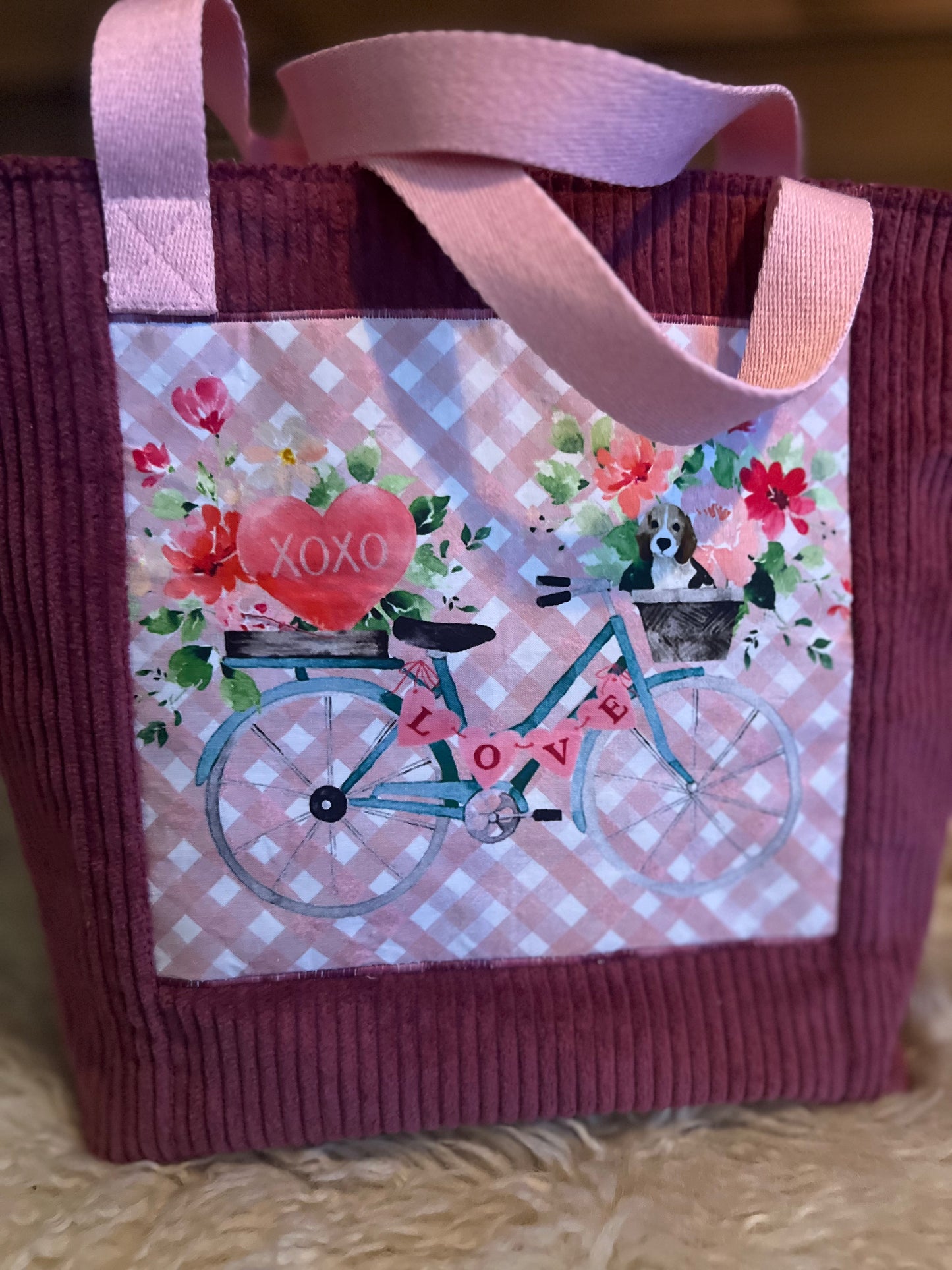 👜 Håndsydd veske i burgunder kordfløyel