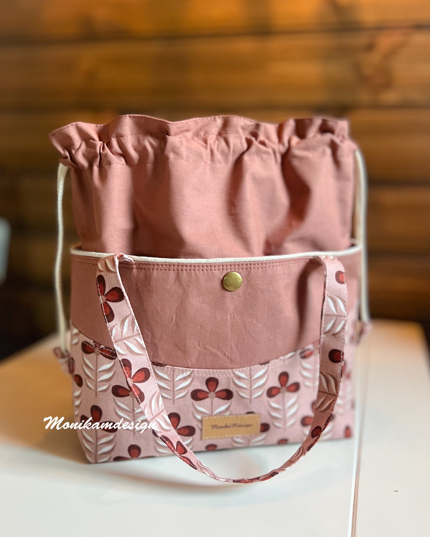 Prosjektveske i varme farger