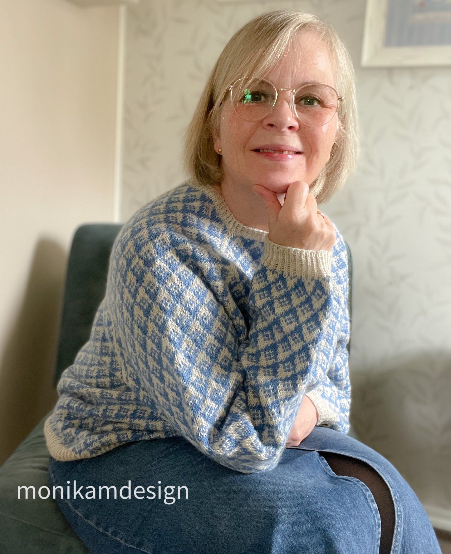 Diamond Drops Sweater Thicker Edition and Lightweight Edition