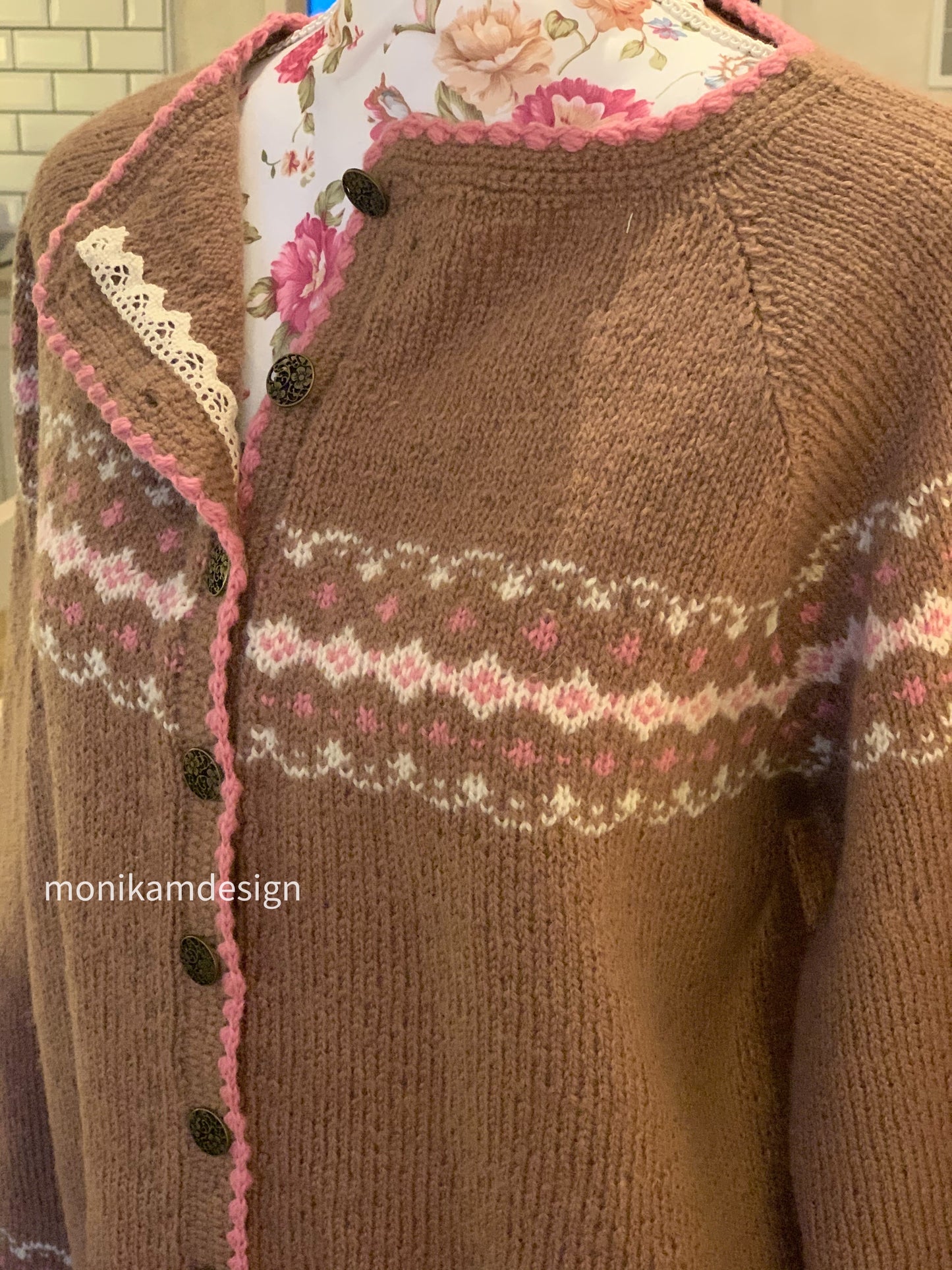 🧶 Kanuttekofta – en lett og varm favoritt i norsk ull. str S(M)L(XL)XXL(XXXL)