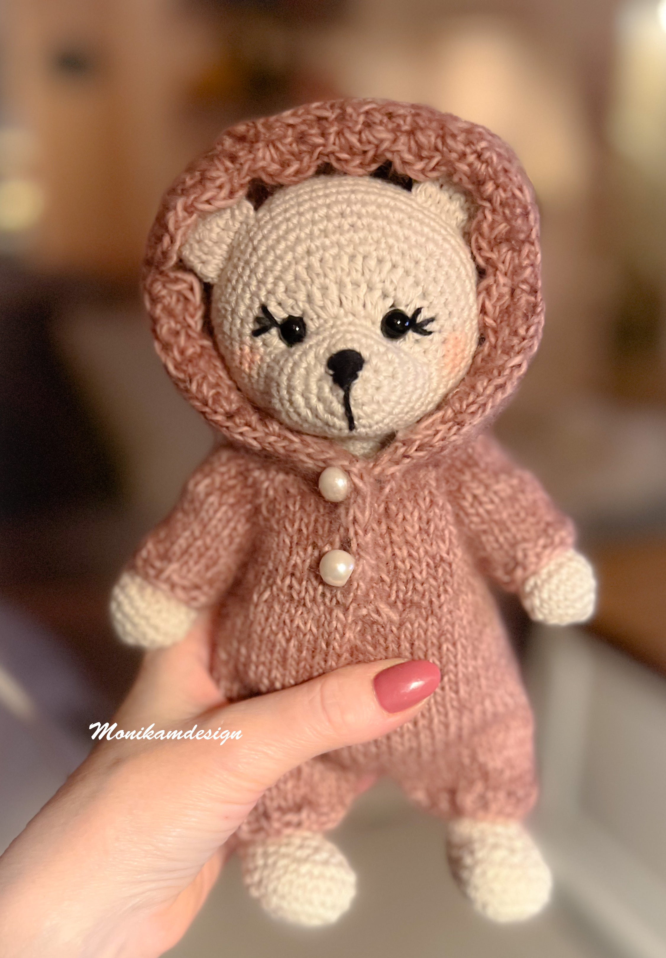 🧸 Søt bamse med rosa kjole, hel rosa dress og sko – Monikamdesign